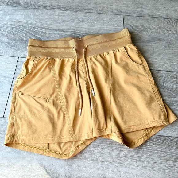ZYIA Active Canyon Shorts in Tan - Picture 4 of 14